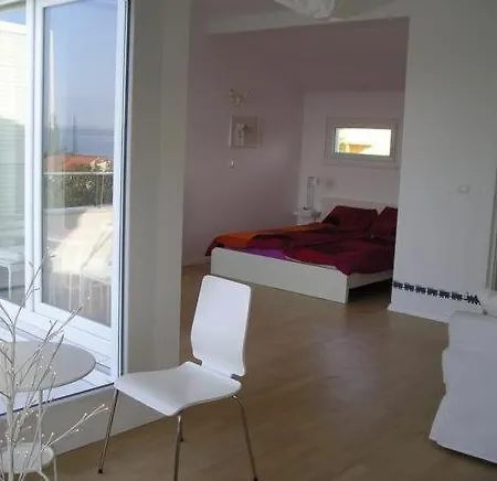 Mala Punta Skala Vila Petrcane